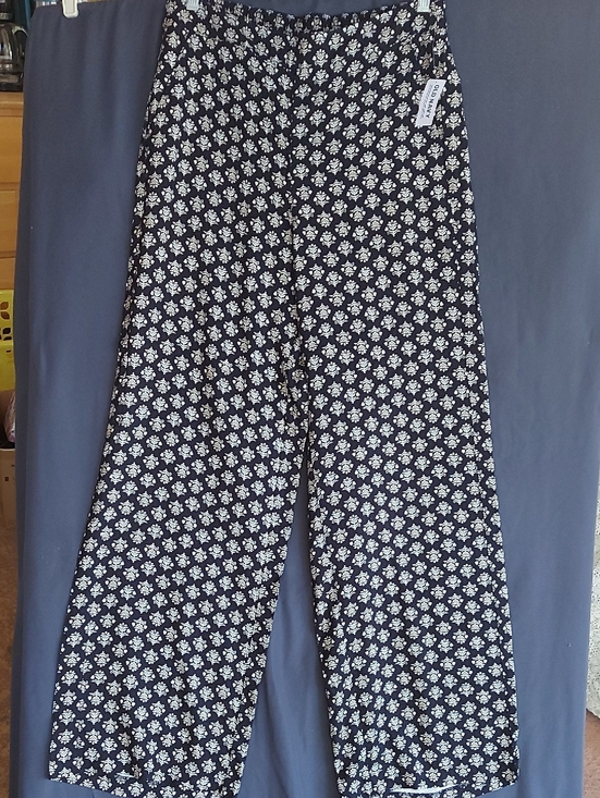 Old Navy Pants - Old Navy Blue and White Printed Fabric Tag